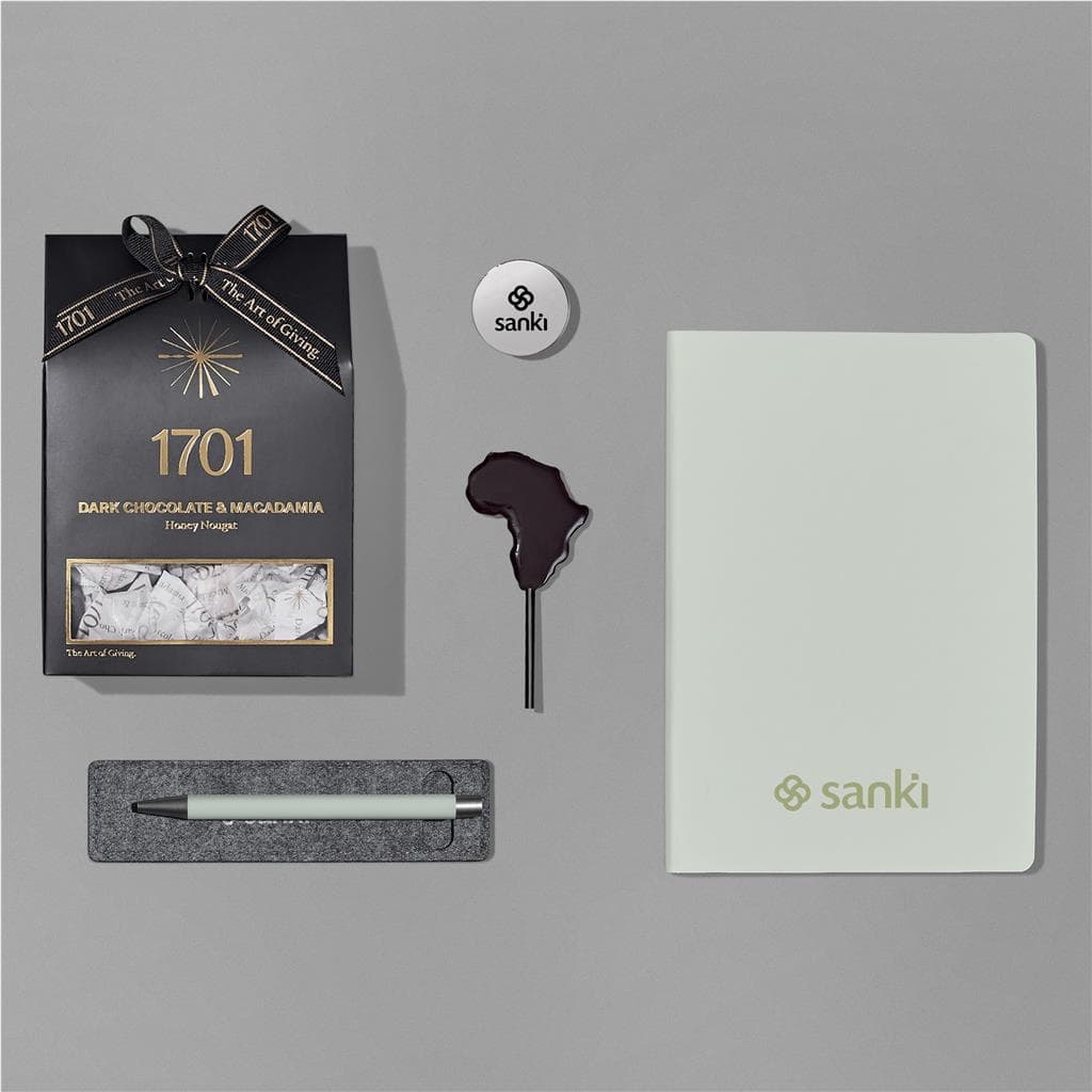 Yatta Pretty Possessions Hamper thumbnail 8